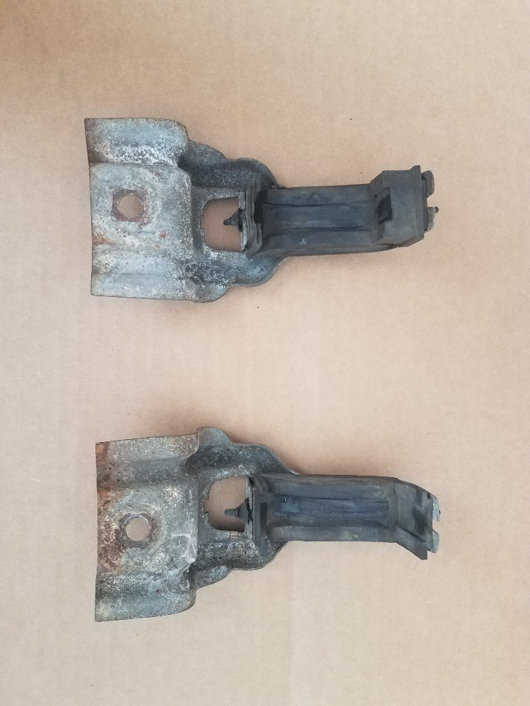 1979 - 1993 Mustang 5.0 Upper Radiator Support Bracket Pair
