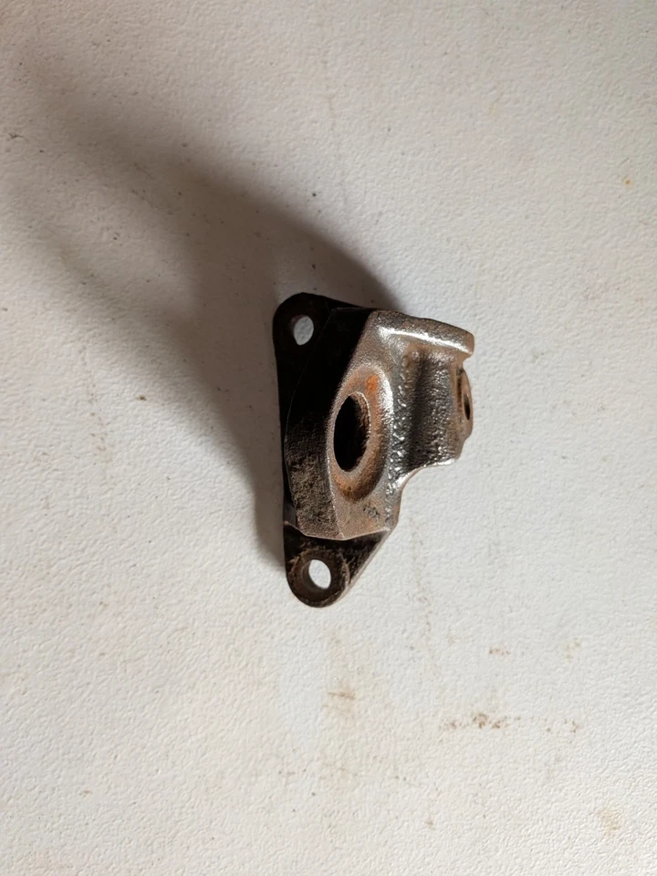 1967 1968 1969 1970 Mustang & Cougar Power Steering Cylinder Frame Bracket