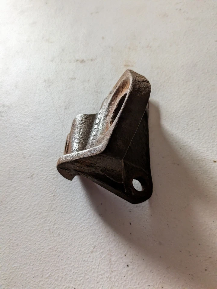 1967 1968 1969 1970 Mustang & Cougar Power Steering Cylinder Frame Bracket