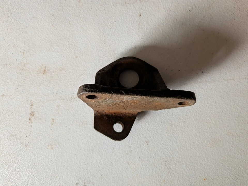 1967 1968 1969 1970 Mustang & Cougar Power Steering Cylinder Frame Bracket