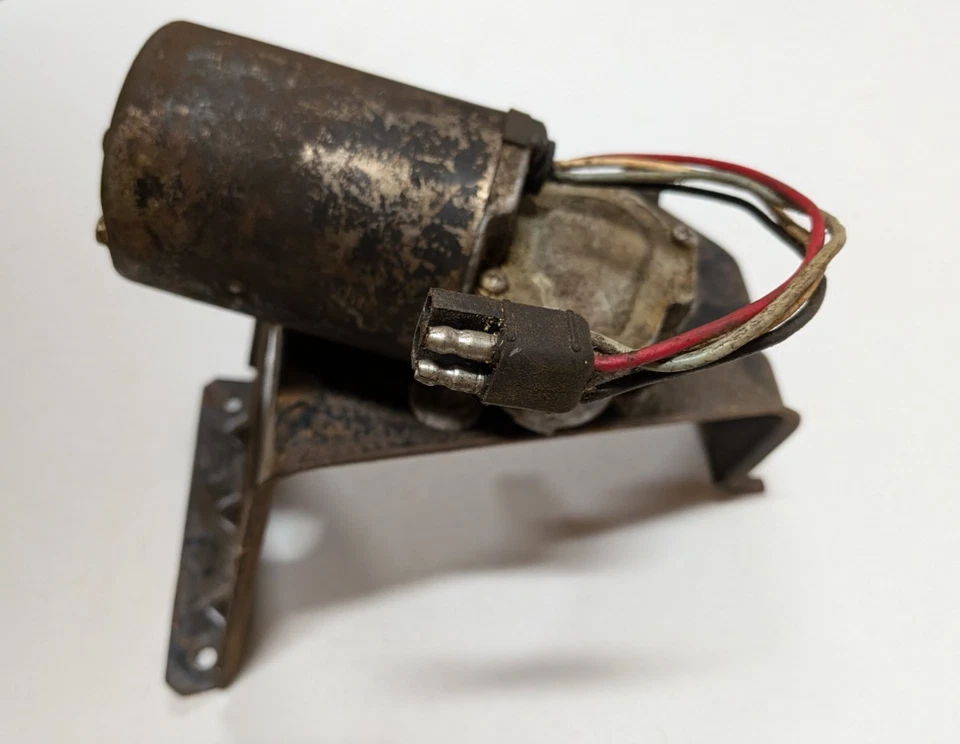 1967 1968 Mustang 2 speed Wiper Motor with Bracket Ford Part Tested Works Great!