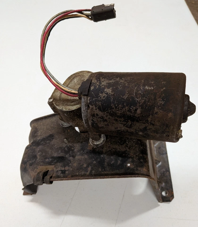 1967 1968 Mustang 2 speed Wiper Motor with Bracket Ford Part Tested Works Great!