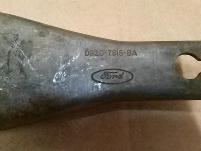 Ford D9ZC-7515-BA Clutch Fork