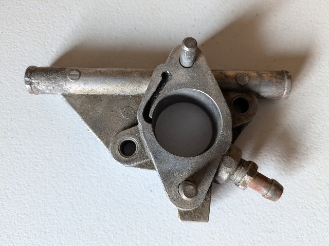 6 cyl Carburetor Spacer C3DE-9A589-E