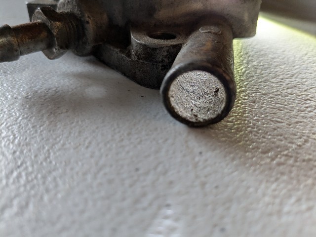 6 cyl Carburetor Spacer C3DE-9A589-E
